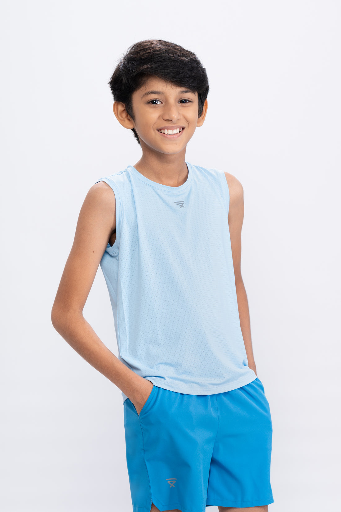 AIRY TANK