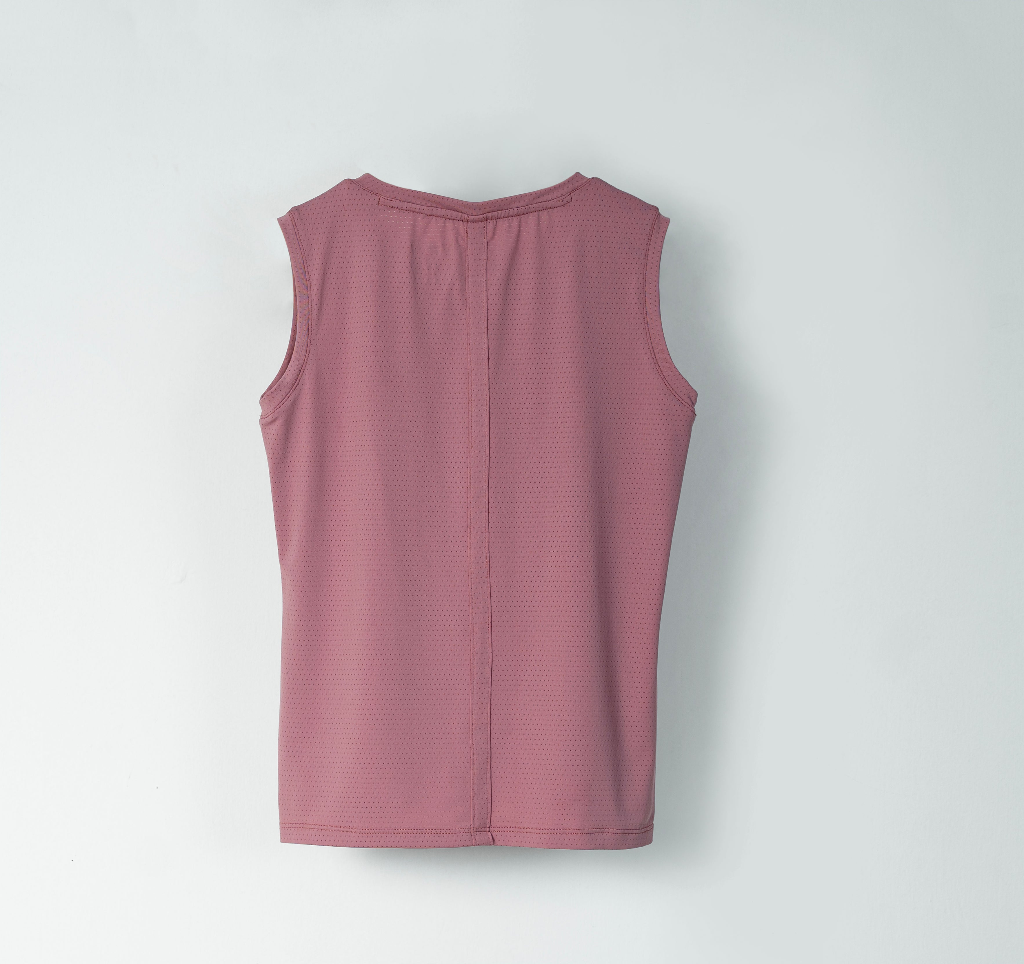 BREEZY TANK